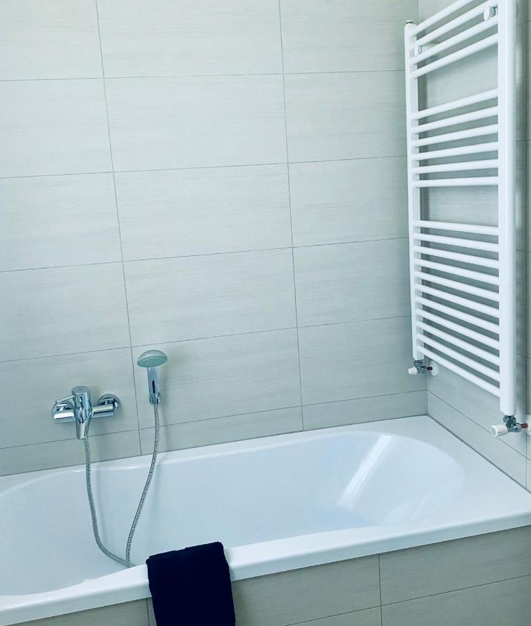 The Fahouse Apartment Treviso Luaran gambar
